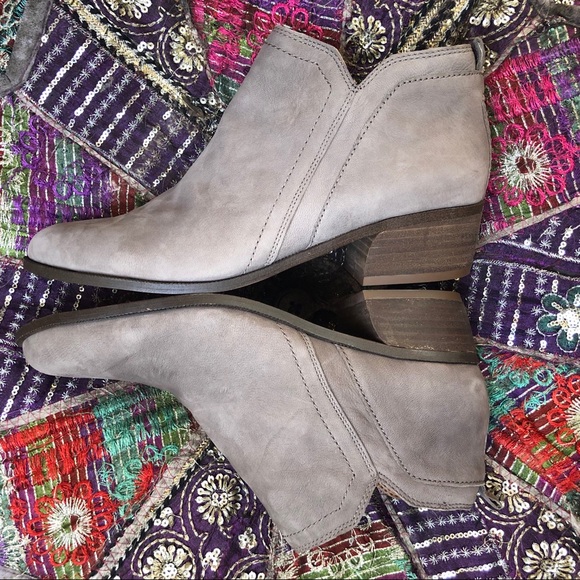 franco sarto grey suede boots
